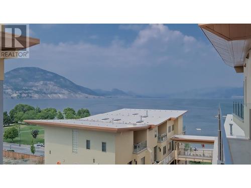 250 Marina Way Unit# 804, Penticton, BC - Outdoor