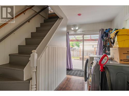 2162 Sixth  Avenue, Trail, BC - Indoor Photo Showing Laundry Room