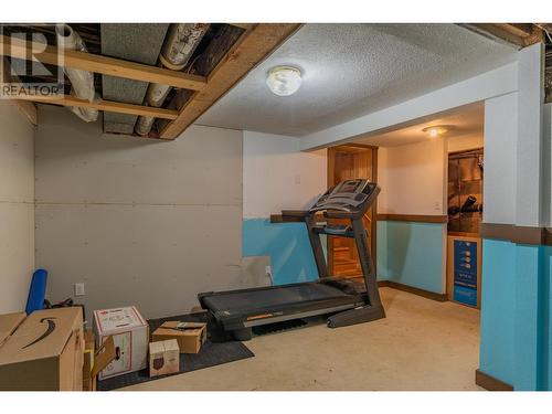 2162 Sixth  Avenue, Trail, BC - Indoor Photo Showing Gym Room