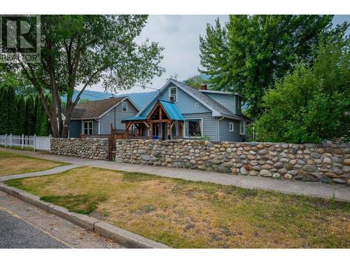 2162 Sixth  Avenue, Trail, BC - Outdoor