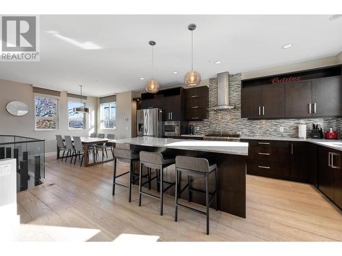 3756 Lakeshore Road Unit# 18, Kelowna, BC - Indoor Photo Showing Kitchen With Upgraded Kitchen