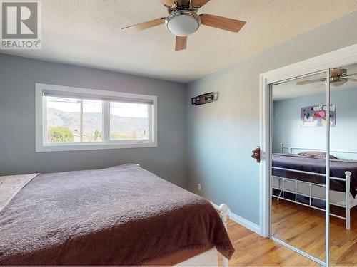 6806 97Th Street, Osoyoos, BC - Indoor Photo Showing Bedroom