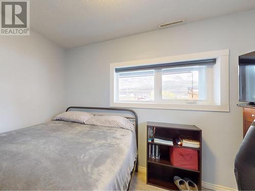 6806 97Th Street, Osoyoos, BC - Indoor Photo Showing Bedroom