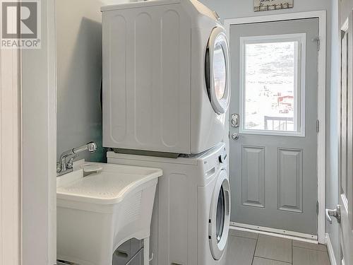 6806 97Th Street, Osoyoos, BC - Indoor Photo Showing Laundry Room