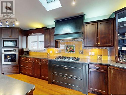 6806 97Th Street, Osoyoos, BC - Indoor Photo Showing Kitchen