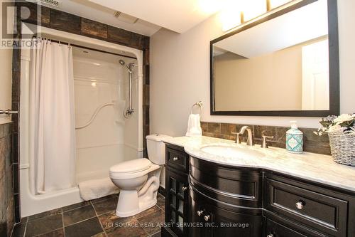 260 O'Dette Road, Peterborough (Monaghan), ON - Indoor Photo Showing Bathroom