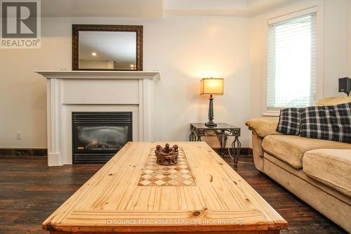 260 O'Dette Road, Peterborough (Monaghan), ON - Indoor Photo Showing Living Room With Fireplace