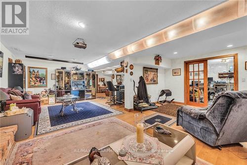 4916 Thirty Road, Lincoln, ON - Indoor