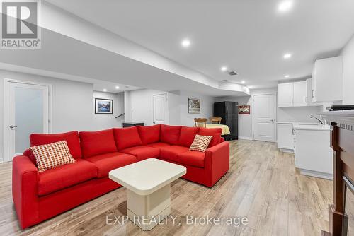 78 Angela Crescent, Niagara-On-The-Lake, ON - Indoor Photo Showing Living Room