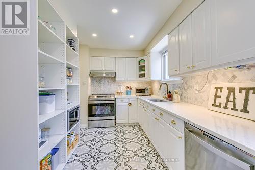 5010 Brady Avenue, Burlington (Appleby), ON - Indoor Photo Showing Kitchen