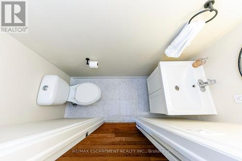 5010 Brady Avenue, Burlington (Appleby), ON - Indoor Photo Showing Bathroom