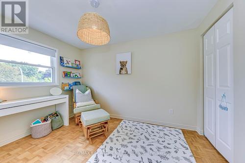 5010 Brady Avenue, Burlington (Appleby), ON - Indoor Photo Showing Bedroom