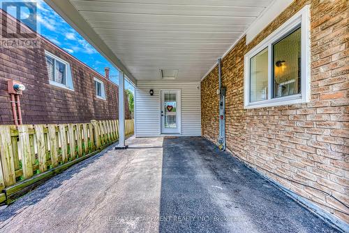 5010 Brady Avenue, Burlington (Appleby), ON - Outdoor With Deck Patio Veranda With Exterior