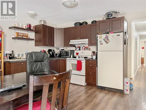 1473 Duncan Avenue, Penticton, BC - Indoor Photo Showing Kitchen