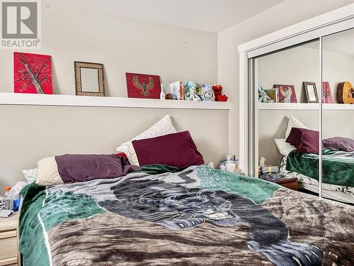 1473 Duncan Avenue, Penticton, BC - Indoor Photo Showing Bedroom