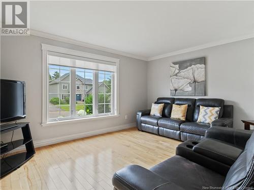 47 Gillespie, Dieppe, NB - Indoor Photo Showing Living Room