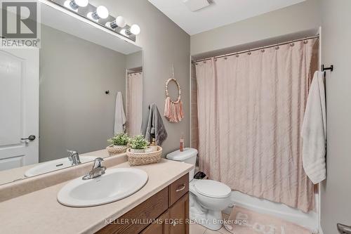 6 Liddycoat Lane, Hamilton (Ancaster), ON - Indoor Photo Showing Bathroom