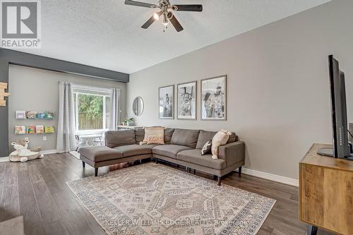 6 Liddycoat Lane, Hamilton (Ancaster), ON - Indoor Photo Showing Living Room