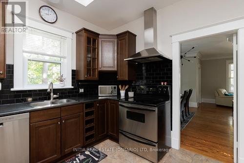 14 Carlton Avenue, London, ON - Indoor Photo Showing Kitchen With Double Sink