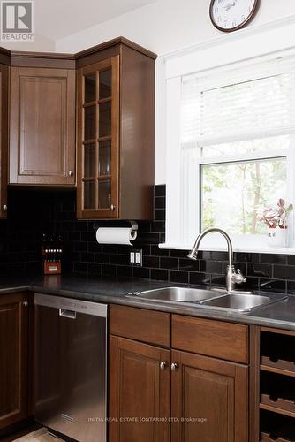 14 Carlton Avenue, London, ON - Indoor Photo Showing Kitchen With Double Sink