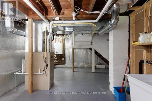 14 Carlton Avenue, London, ON - Indoor Photo Showing Basement