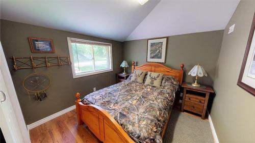 3256 Maple Avenue, Ridgeway, ON - Indoor Photo Showing Bedroom