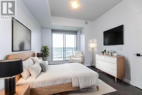 1106 - 7730 Kipling Avenue, Vaughan (Vaughan Grove), ON - Indoor Photo Showing Bedroom