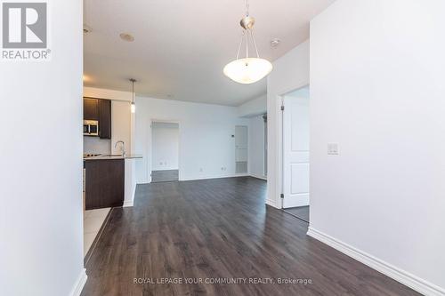 1106 - 7730 Kipling Avenue, Vaughan, ON - Indoor