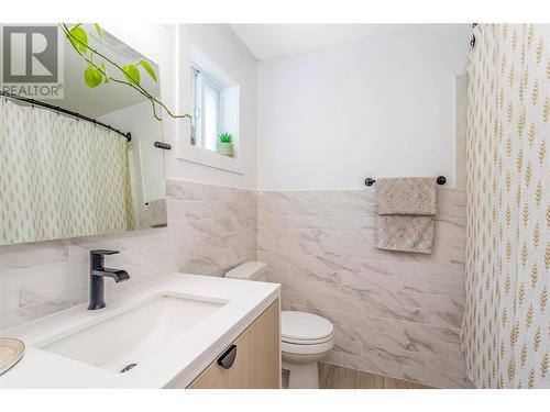 515 Francis Avenue Unit# 3, Kelowna, BC - Indoor Photo Showing Bathroom