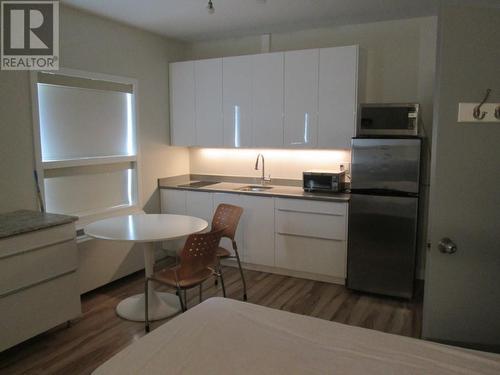 3120 Braun Street, Terrace, BC - Indoor Photo Showing Kitchen With Double Sink