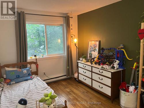 8 - 1008 Falgarwood Drive, Oakville (Iroquois Ridge South), ON - Indoor Photo Showing Bedroom