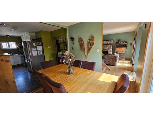 215 Moyie Street, Kimberley, BC - Indoor Photo Showing Dining Room