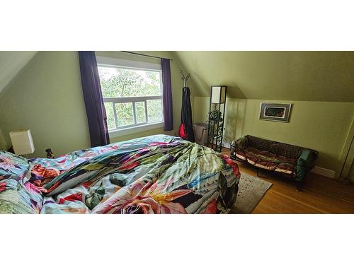 215 Moyie Street, Kimberley, BC - Indoor Photo Showing Bedroom