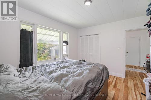 2149 Caroline Street, Burlington (Brant), ON - Indoor Photo Showing Bedroom