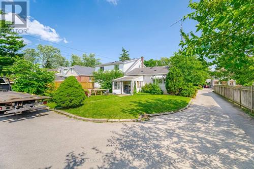 2149 Caroline Street, Burlington (Brant), ON - Outdoor