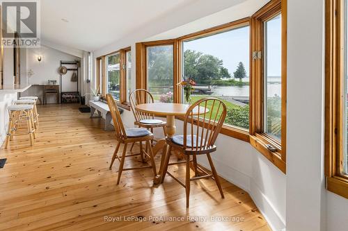 89 Waldo'S Way Lane, Frontenac Islands (The Islands), ON - Indoor Photo Showing Dining Room