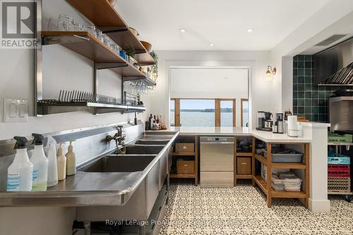 89 Waldo'S Way Lane, Frontenac Islands (The Islands), ON - Indoor Photo Showing Kitchen With Double Sink