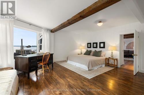 89 Waldo'S Way Lane, Frontenac Islands (The Islands), ON - Indoor Photo Showing Bedroom