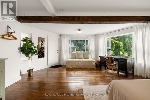 89 Waldo'S Way Lane, Frontenac Islands (The Islands), ON - Indoor Photo Showing Living Room