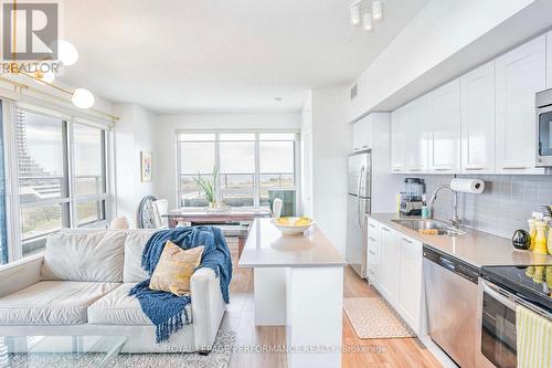 901 - 2212 Lake Shore Boulevard W, Toronto (Mimico), ON - Indoor Photo Showing Kitchen