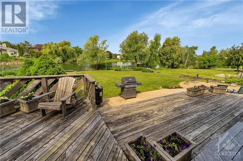 6923 Lakes Park Drive, Greely, ON - Outdoor