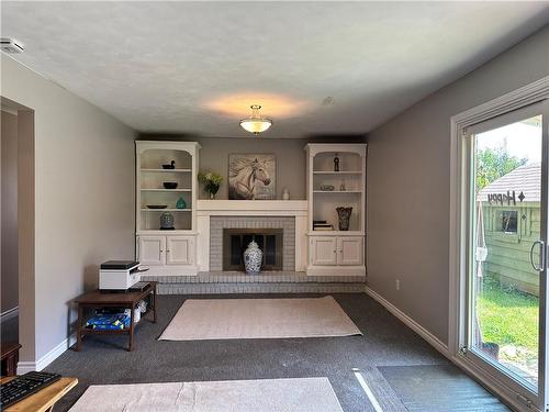 61 Napoli Drive, Hamilton, ON - Indoor With Fireplace