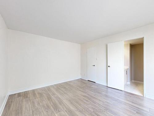 E26-288 Mill Rd, Toronto, ON - Indoor Photo Showing Other Room