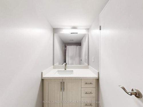 E26-288 Mill Rd, Toronto, ON - Indoor Photo Showing Bathroom