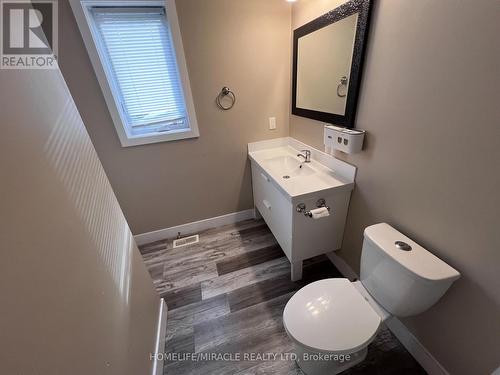 151 Agnes Street, Thames Centre (Thorndale), ON - Indoor Photo Showing Bathroom