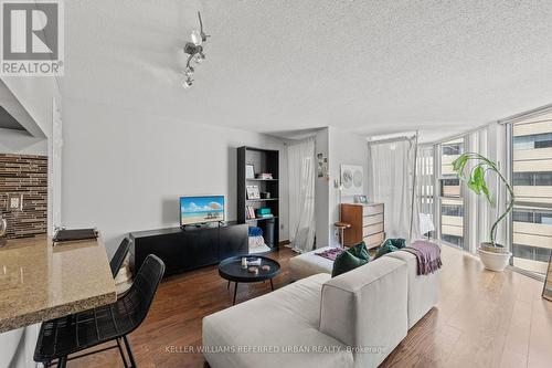 1006 - 705 King Street W, Toronto, ON - Indoor