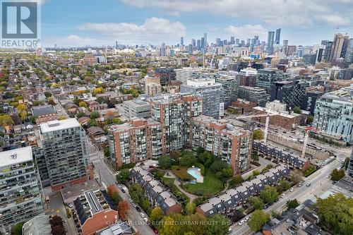 1006 - 705 King Street W, Toronto, ON - Outdoor With View