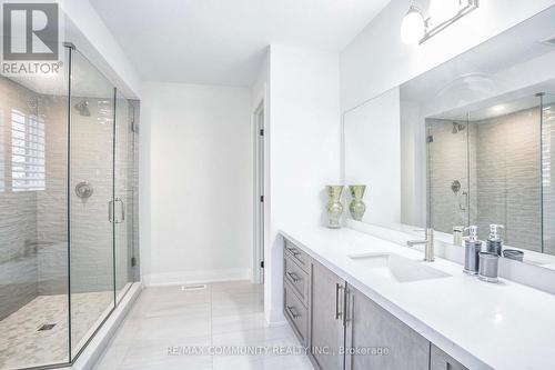 229 Gibbons Street, Oshawa (Mclaughlin), ON - Indoor Photo Showing Bathroom