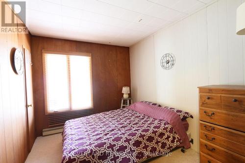 745 Harbour Street, Innisfil (Lefroy), ON - Indoor Photo Showing Bedroom