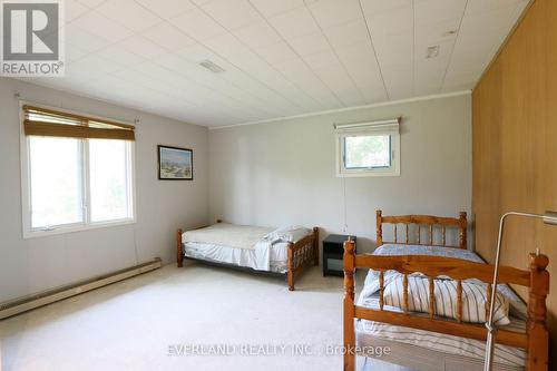 745 Harbour Street, Innisfil (Lefroy), ON - Indoor Photo Showing Bedroom